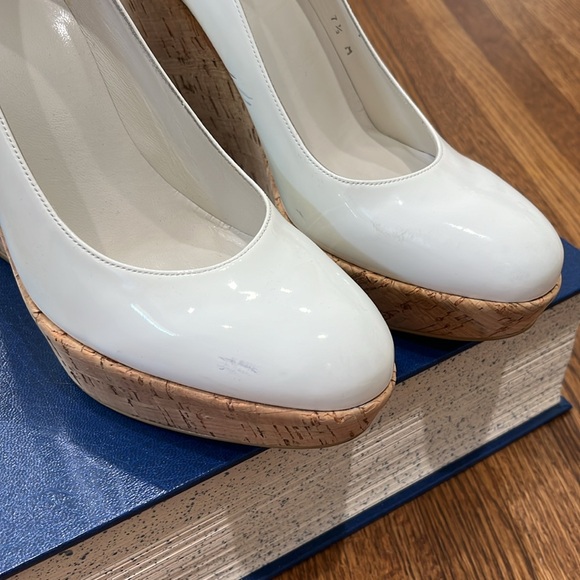 Kate Middleton’s Favorite Stuart Weitzman Wedges - Picture 10 of 15